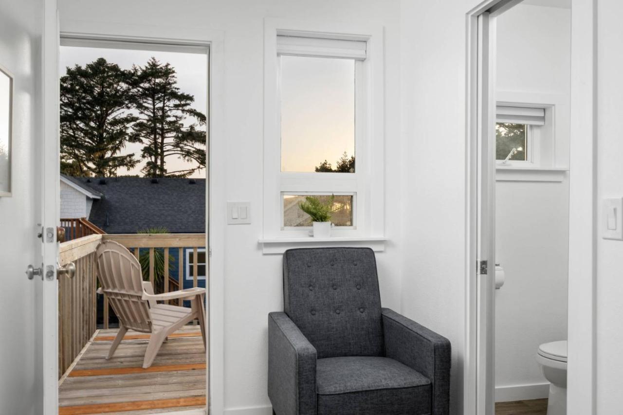 Ocean Rogue Inn Unit 12 Рокълей Бийч Екстериор снимка